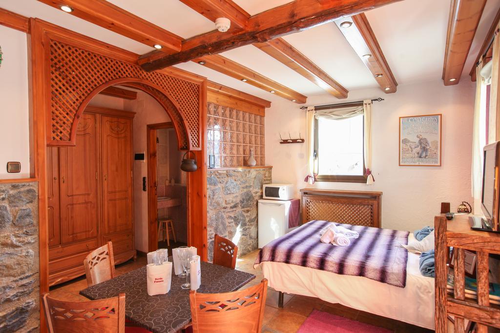 Casa Rural Restaurant Borda Patxeta Canillo Habitación foto