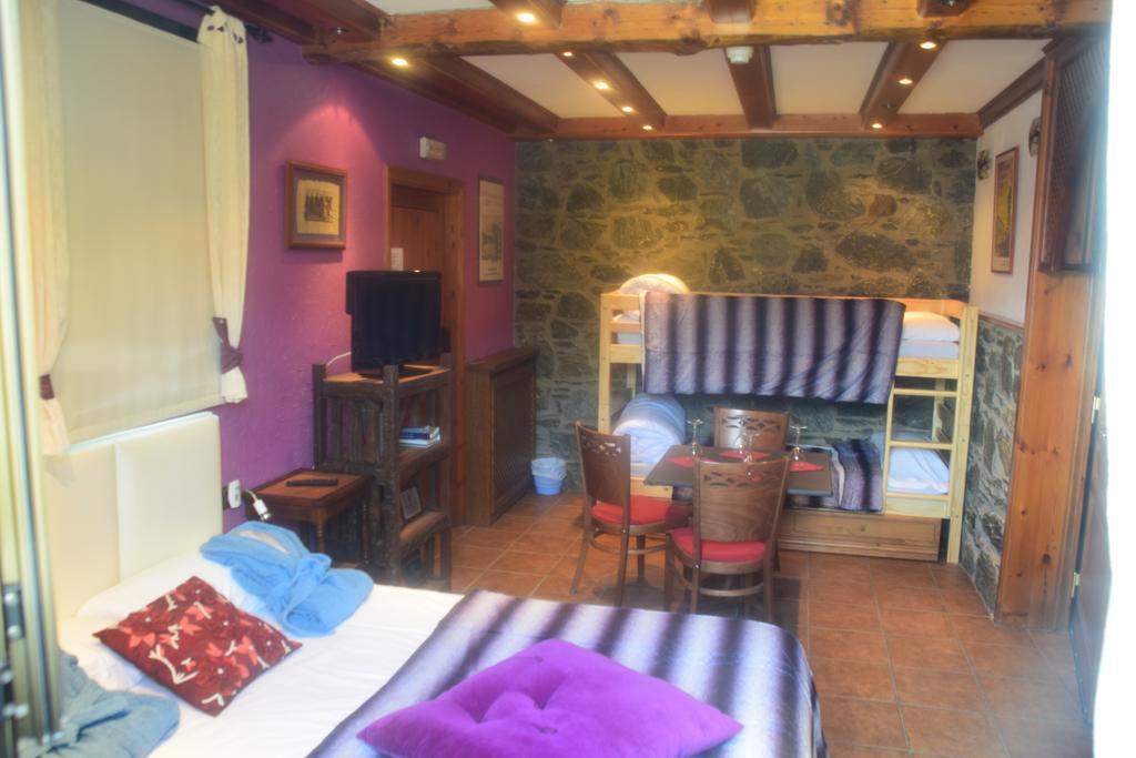 Casa Rural Restaurant Borda Patxeta Canillo Habitación foto